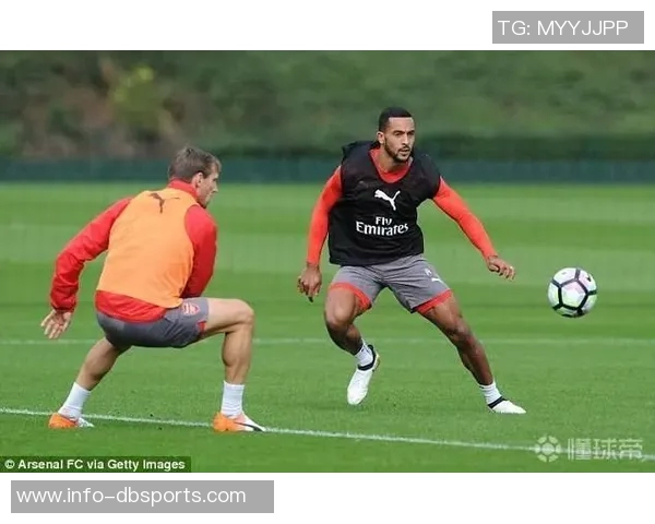 沃尔科特直言利物浦思维过于复杂主教练需承担责任